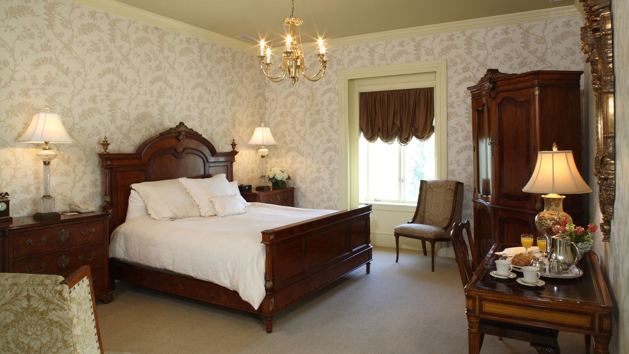 Photo of Bedroom in West Hills
