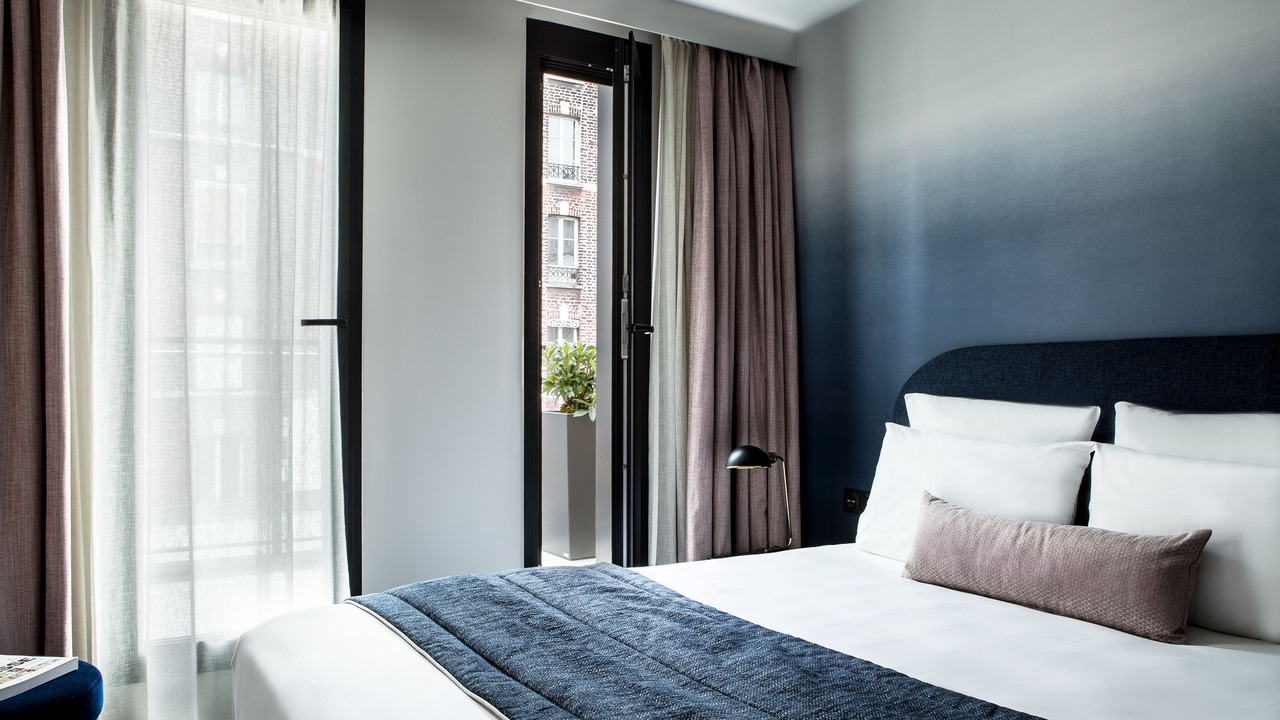 Photo of Bedroom in Clichy