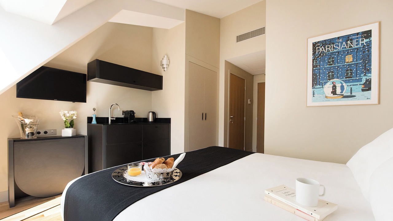 Photo of Bedroom in Champs-Elysees