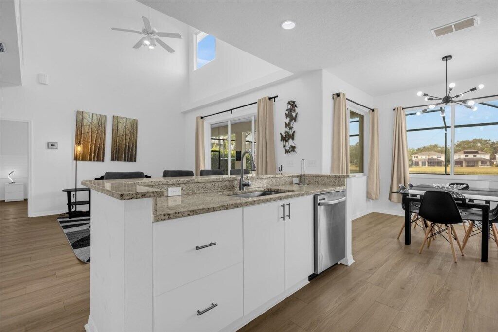 Photo of Kitchen in Sunset Lakes