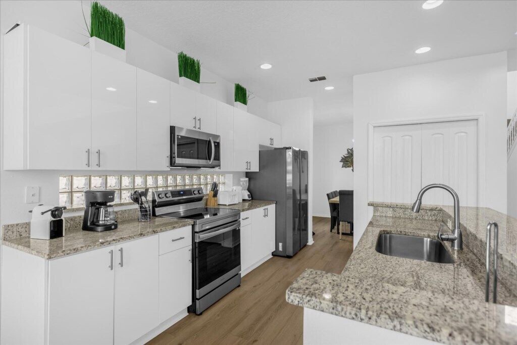 Photo of Kitchen in Sunset Lakes