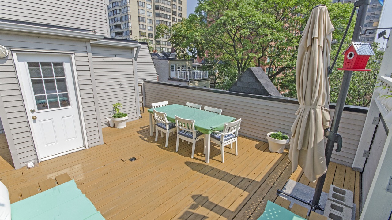 Photo of Outdoor in Church and Wellesley