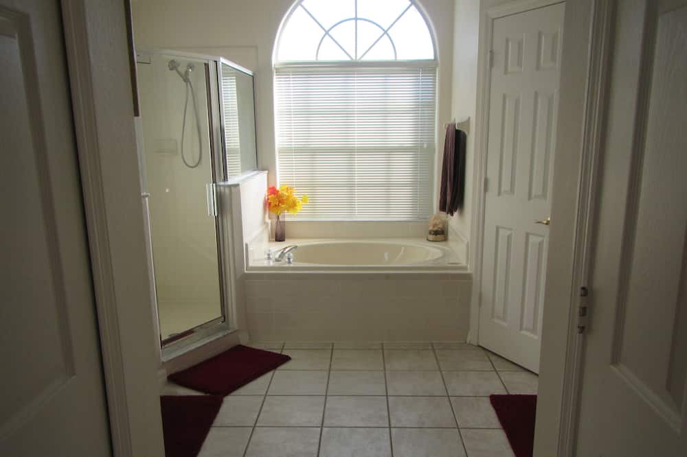 Photo of Bathroom in Greater Groves