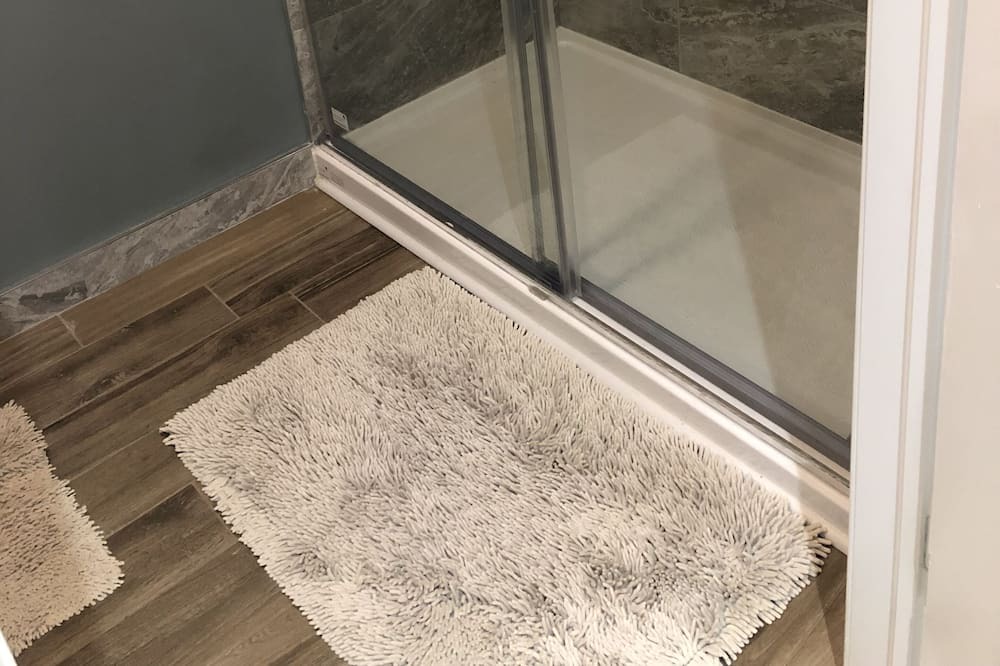 Photo of Bathroom in Victoria Road