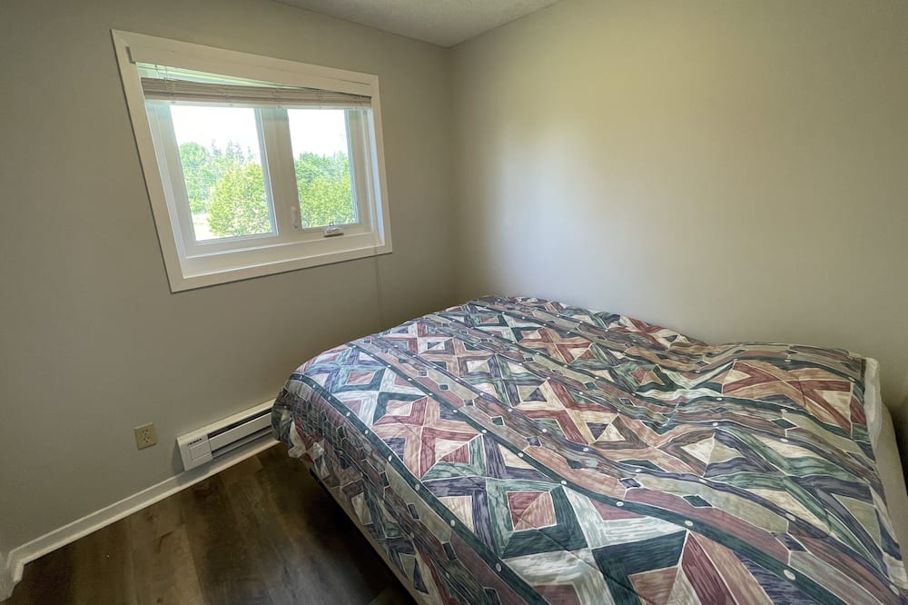 Photo of Bedroom in Victoria Road