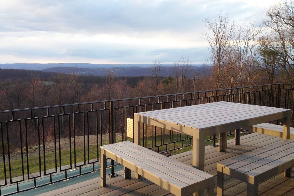Photo of Outdoor in Warwick