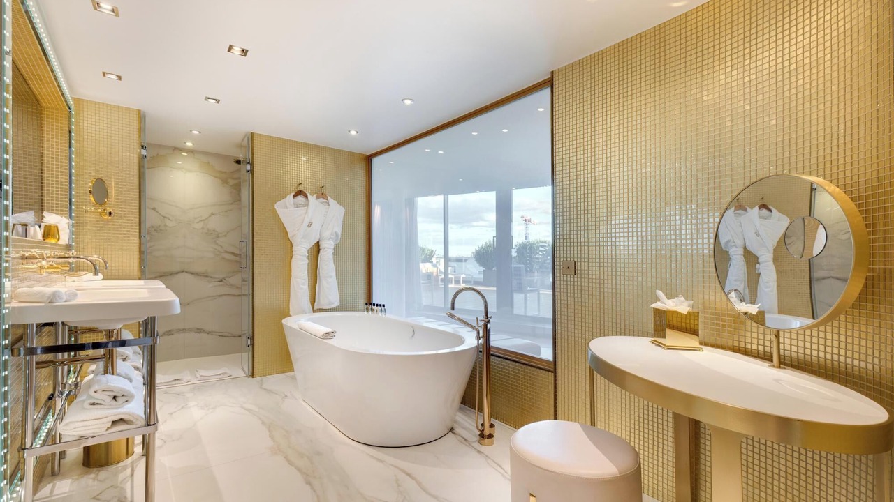 Photo of Bathroom in L'Europe