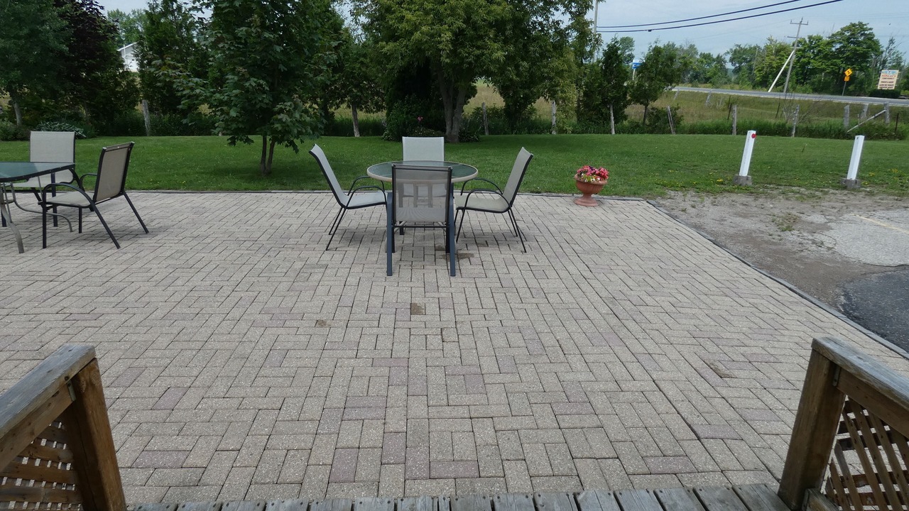 Photo of Patio Balcony in Wiarton