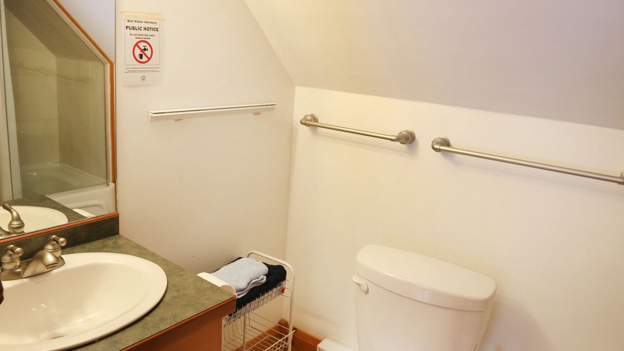 Photo of Bathroom in Gravenhurst