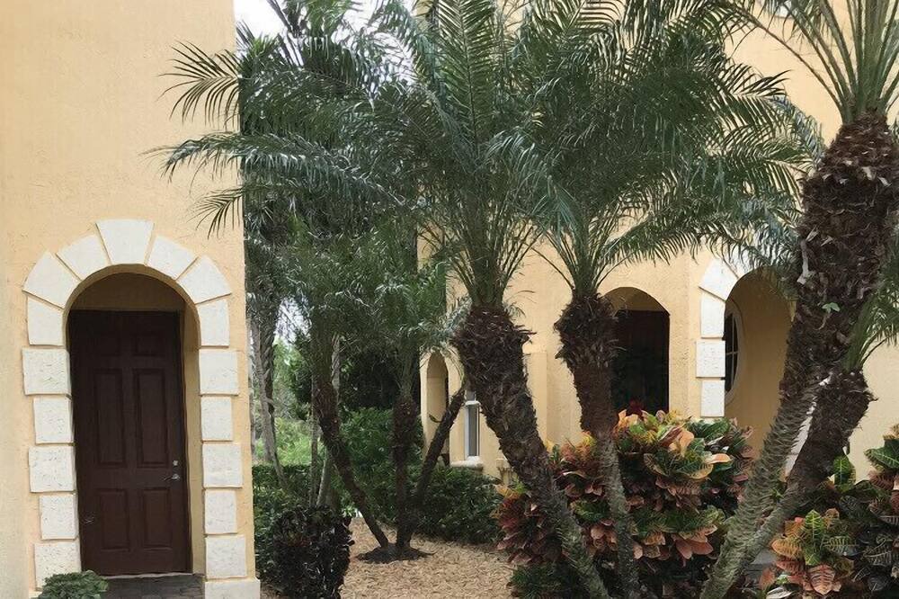 Photo of Outdoor in Hutchinson Island South