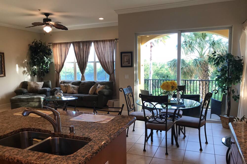 Photo of Kitchen in Hutchinson Island South