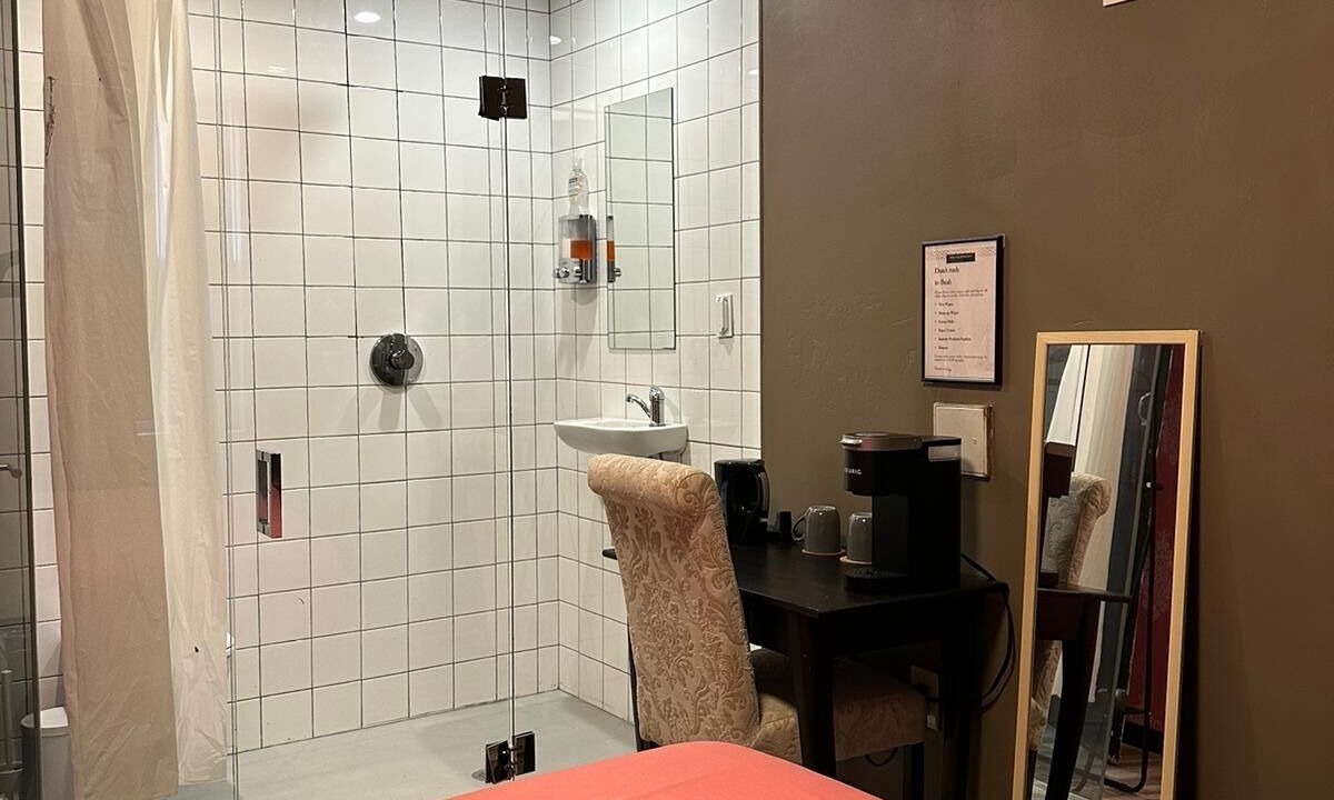 Photo of Bathroom in Trinity - Bellwoods