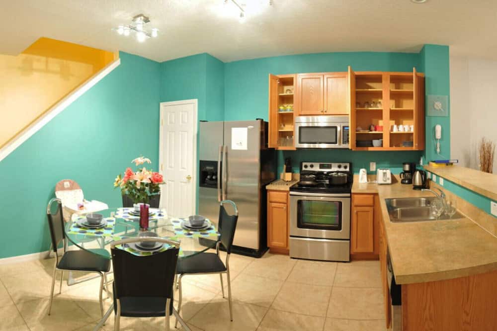 Photo of Kitchen in Crestwynd Bay