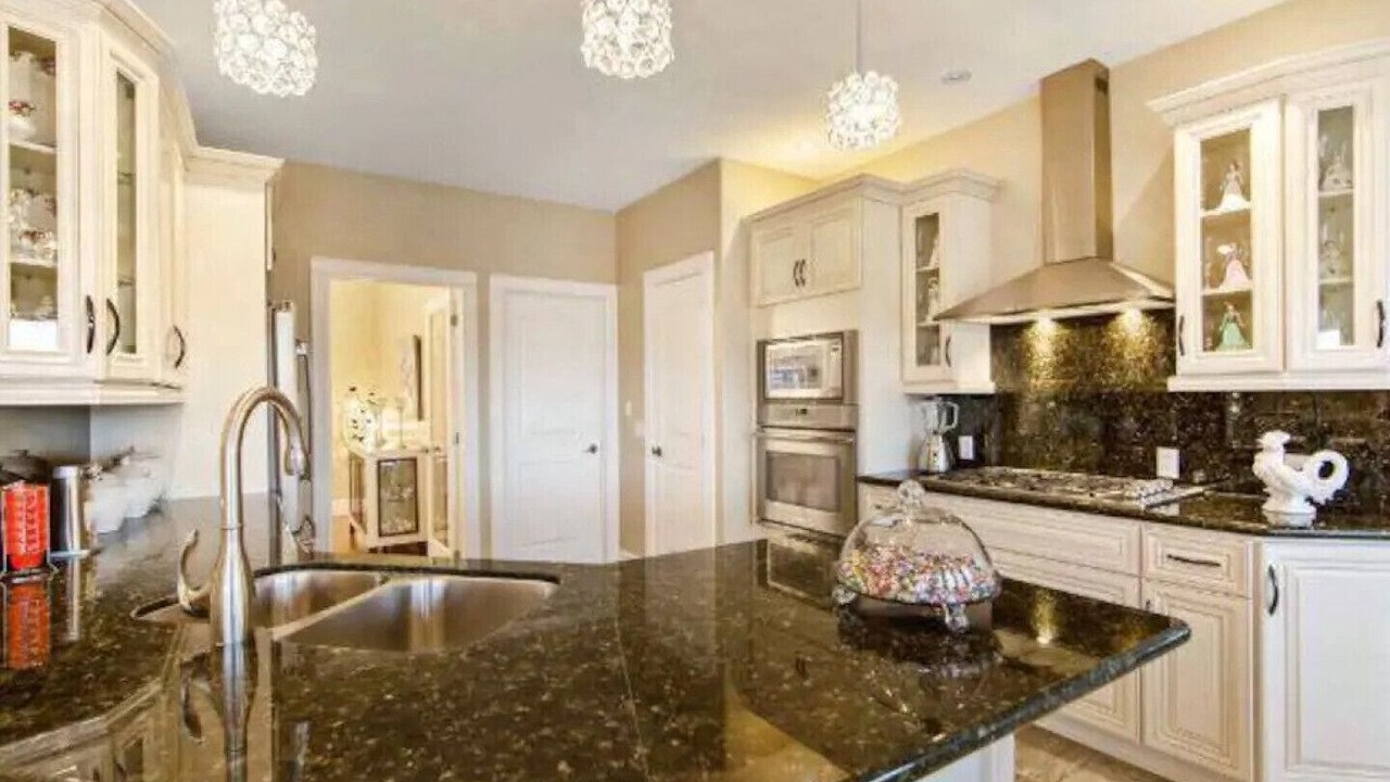 Photo of Kitchen in Carrying Place