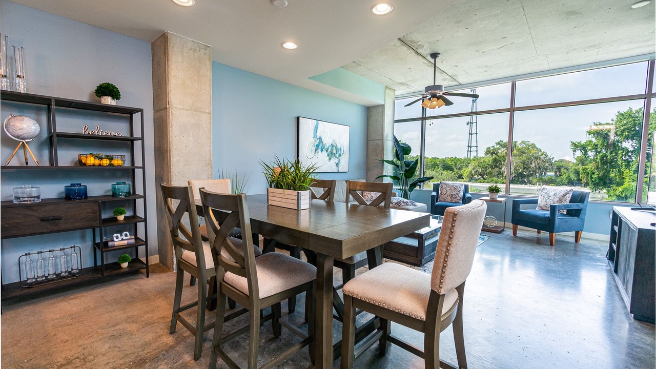 Photo of Livingroom in South Eola