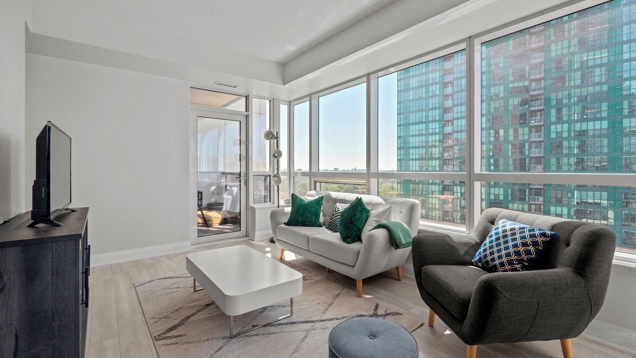 Photo of Livingroom in Willowdale
