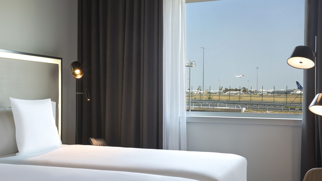 Photo of Bedroom in Roissy-en-France