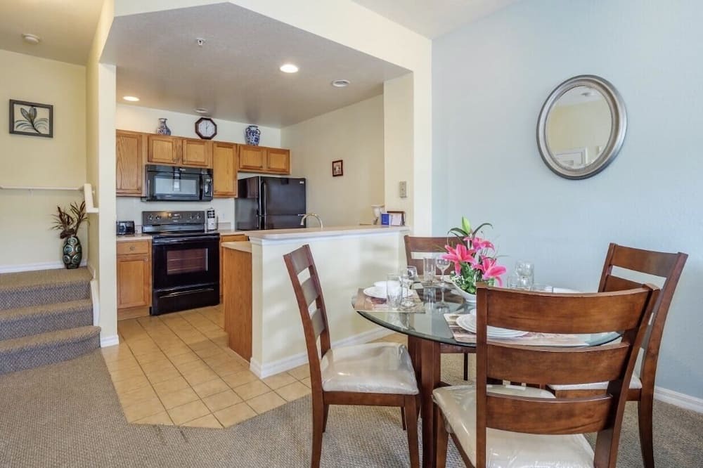 Photo of Kitchen in Venetian Bay Villages
