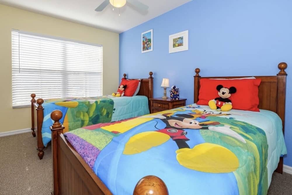 Photo of Bedroom in Venetian Bay Villages