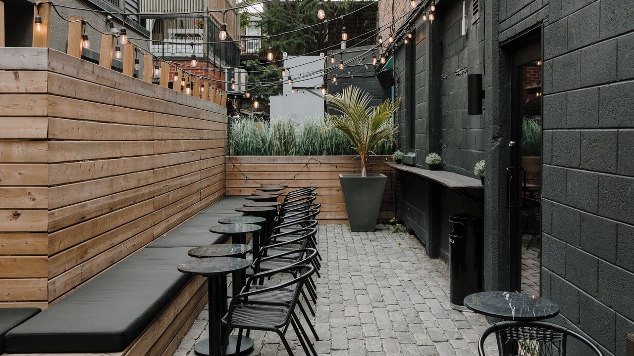 Photo of Patio Balcony in Bloor Annex