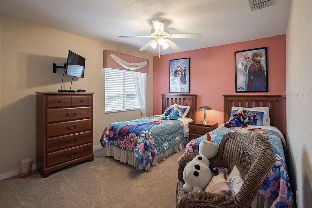 Photo of Bedroom in Tuscan Ridge