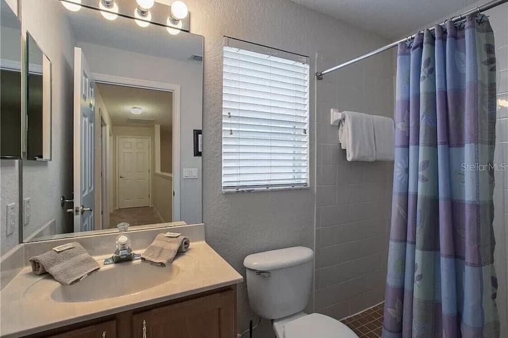 Photo of Bathroom in Tuscan Ridge