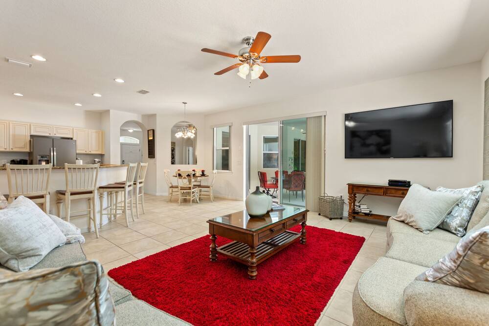 Photo of Livingroom in Ridgewood Lakes