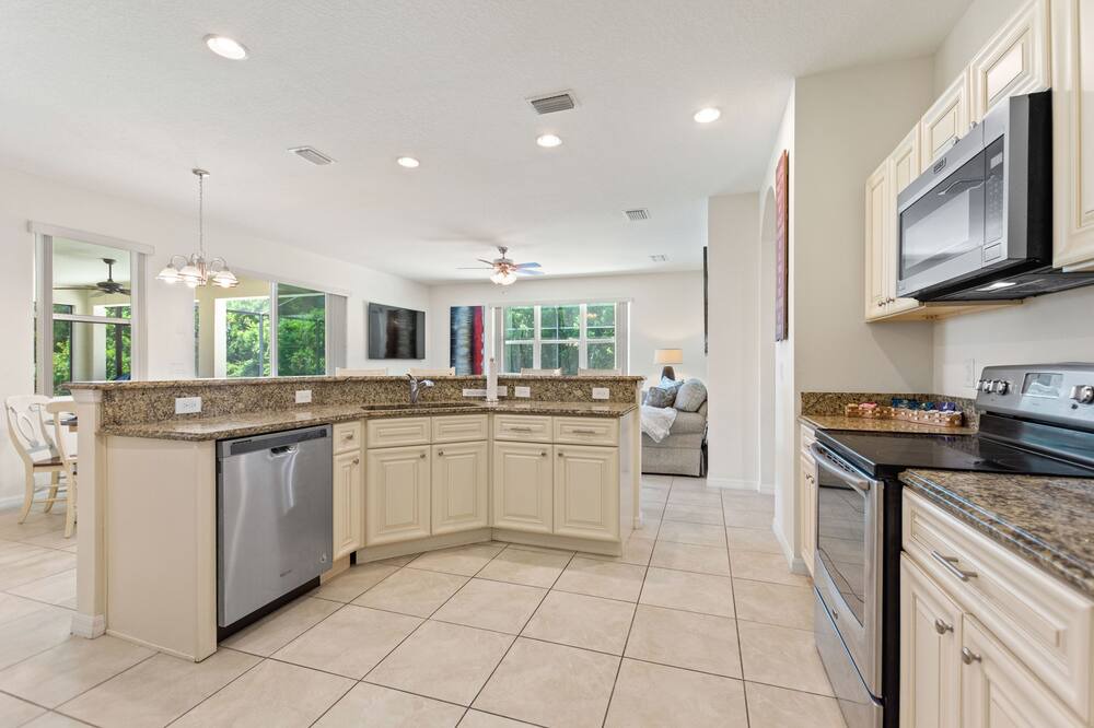 Photo of Kitchen in Ridgewood Lakes