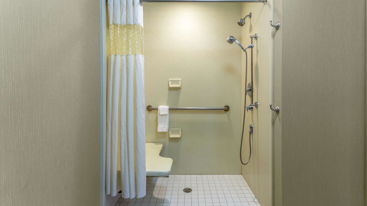 Photo of Bathroom in Okeechobee