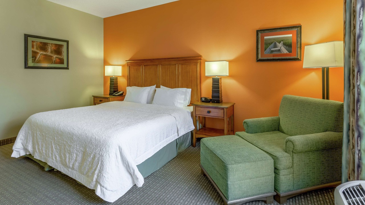 Photo of Bedroom in Okeechobee
