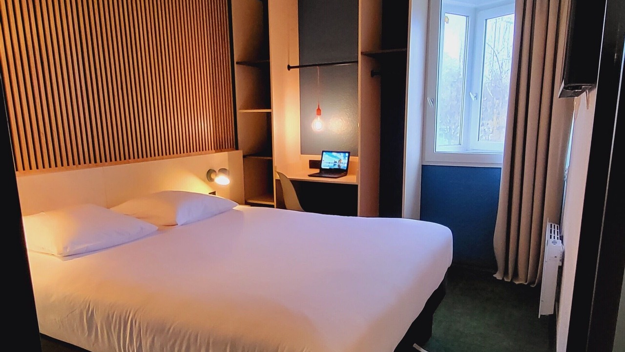 Photo of Bedroom in Joinville-le-Pont