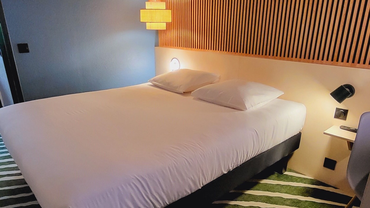Photo of Bedroom in Joinville-le-Pont