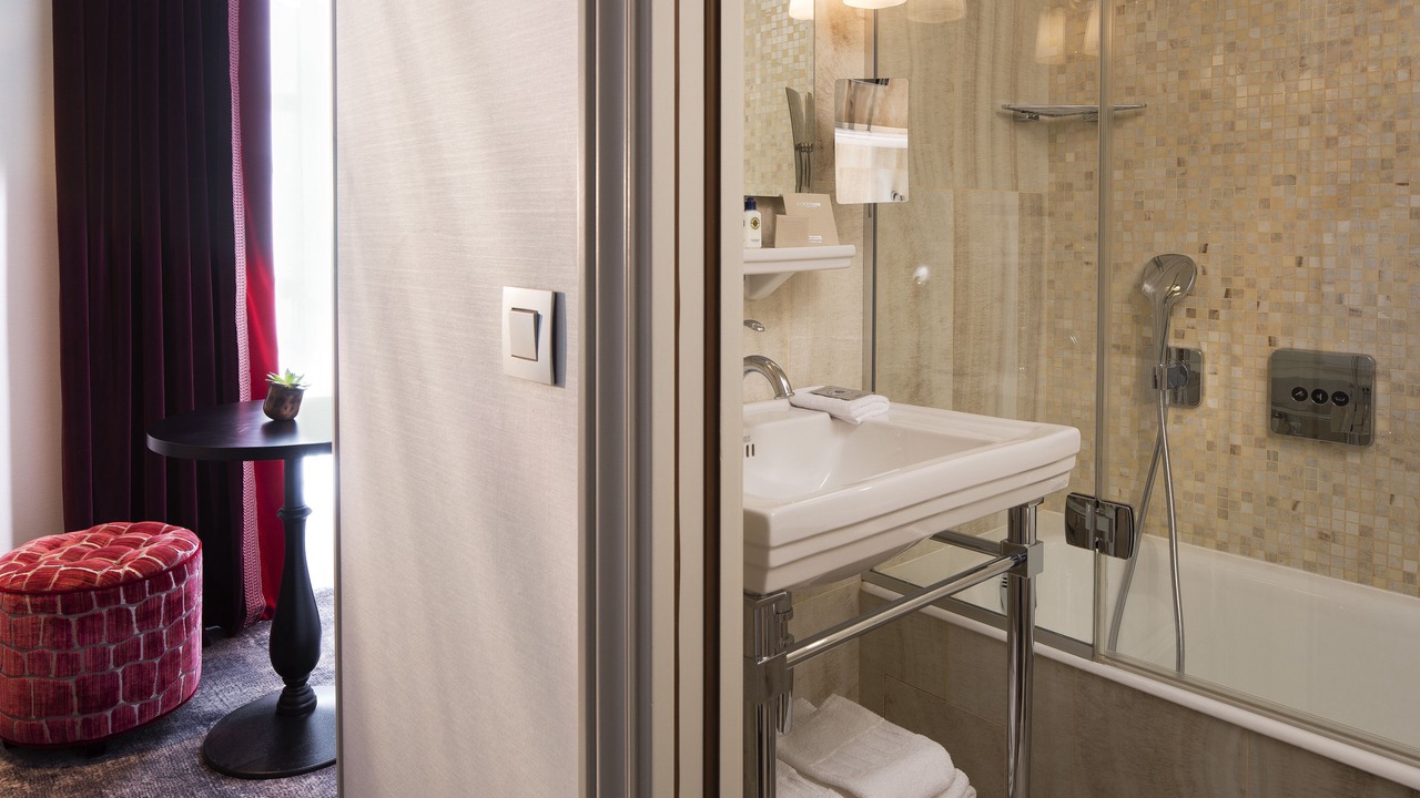 Photo of Bathroom in 5th Arrondissement