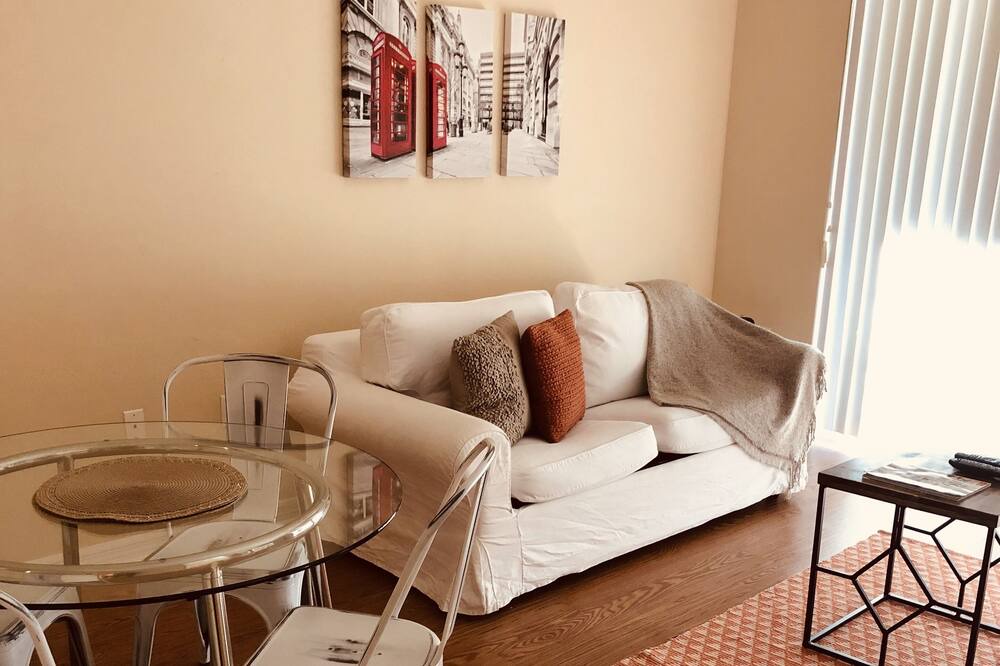 Photo of Livingroom in Coral Gables