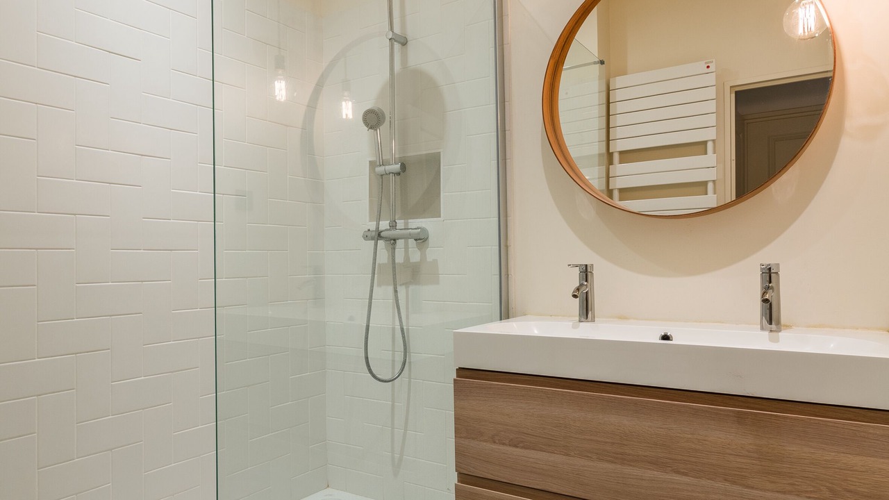 Photo of Bathroom in Batignolles