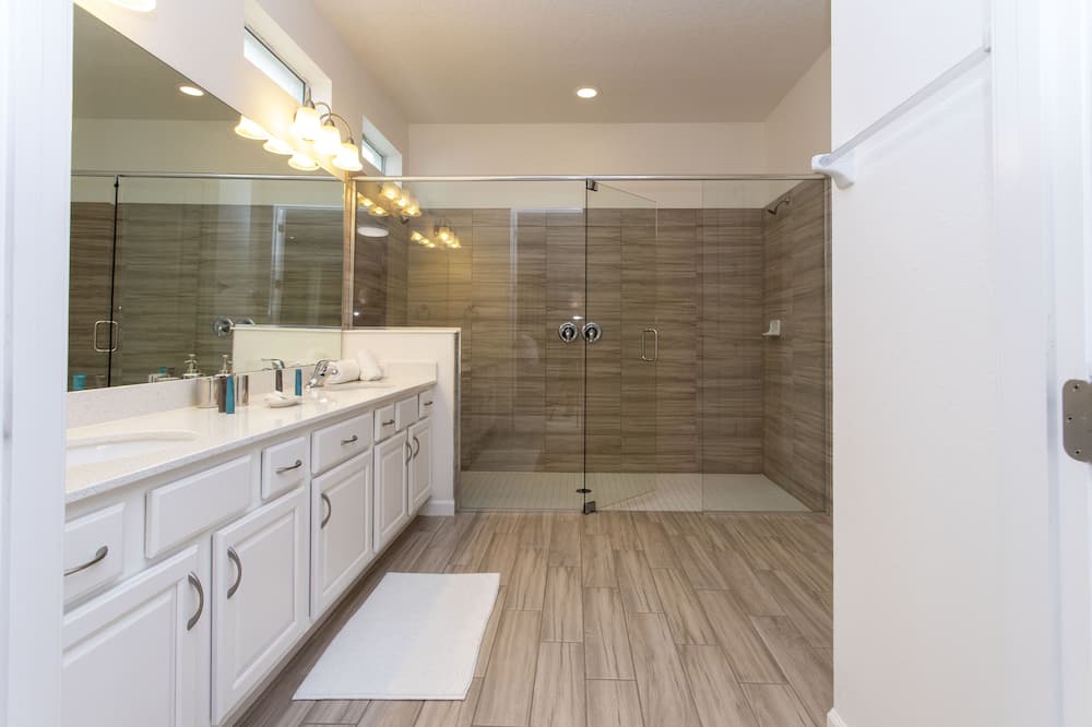 Photo of Bathroom in Kissimmee