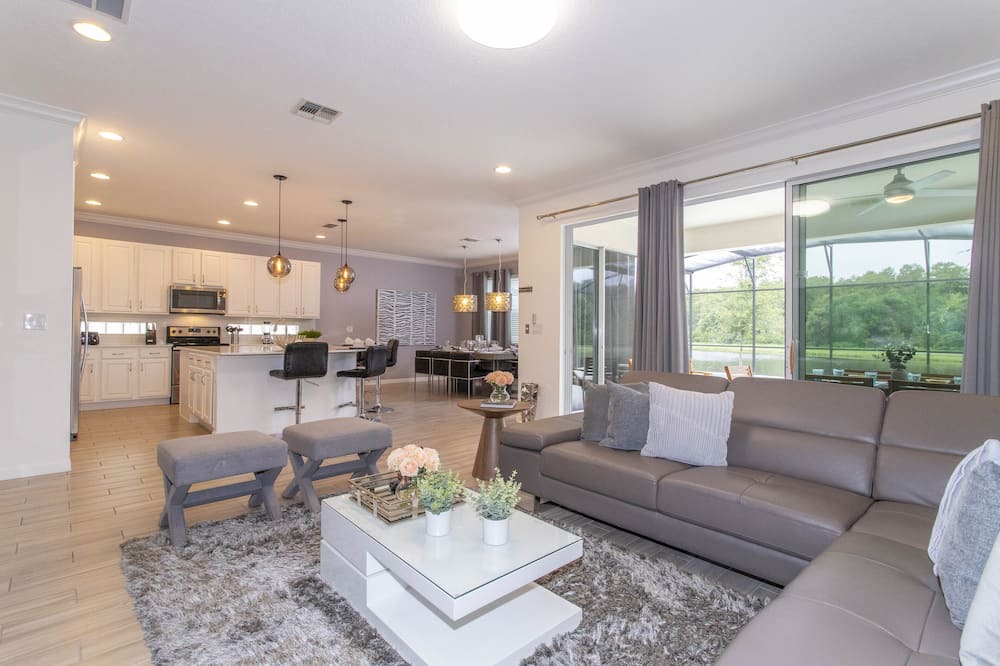 Photo of Livingroom in Kissimmee