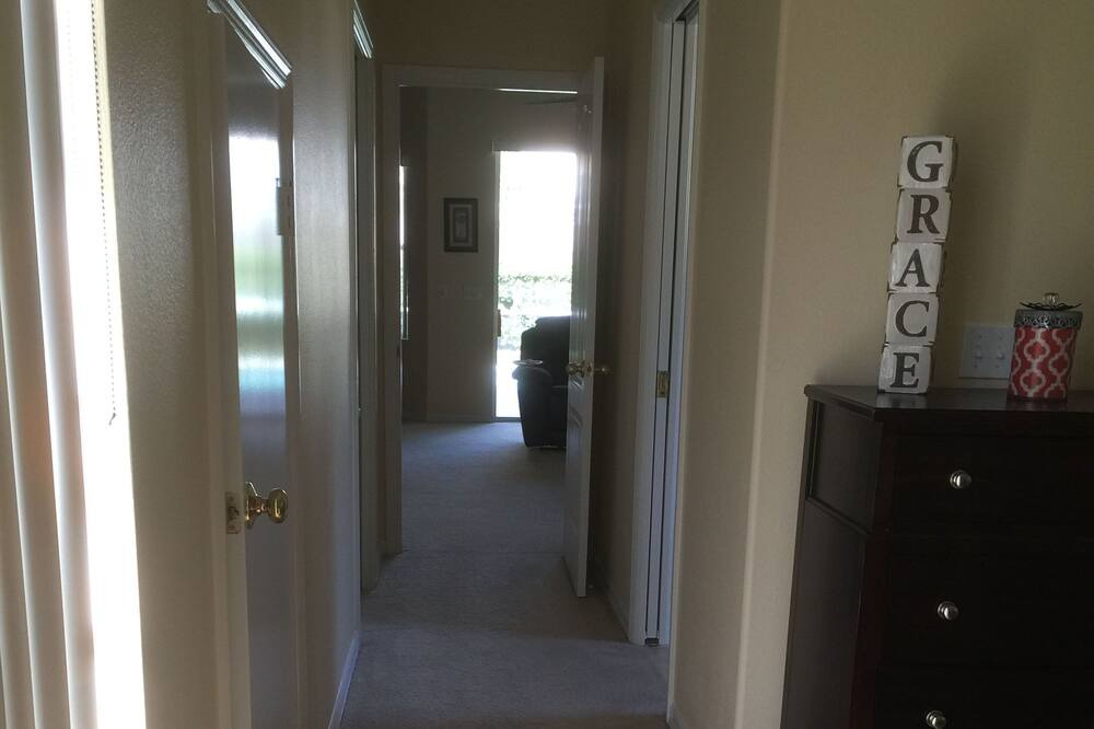 Photo of Bedroom in Davenport