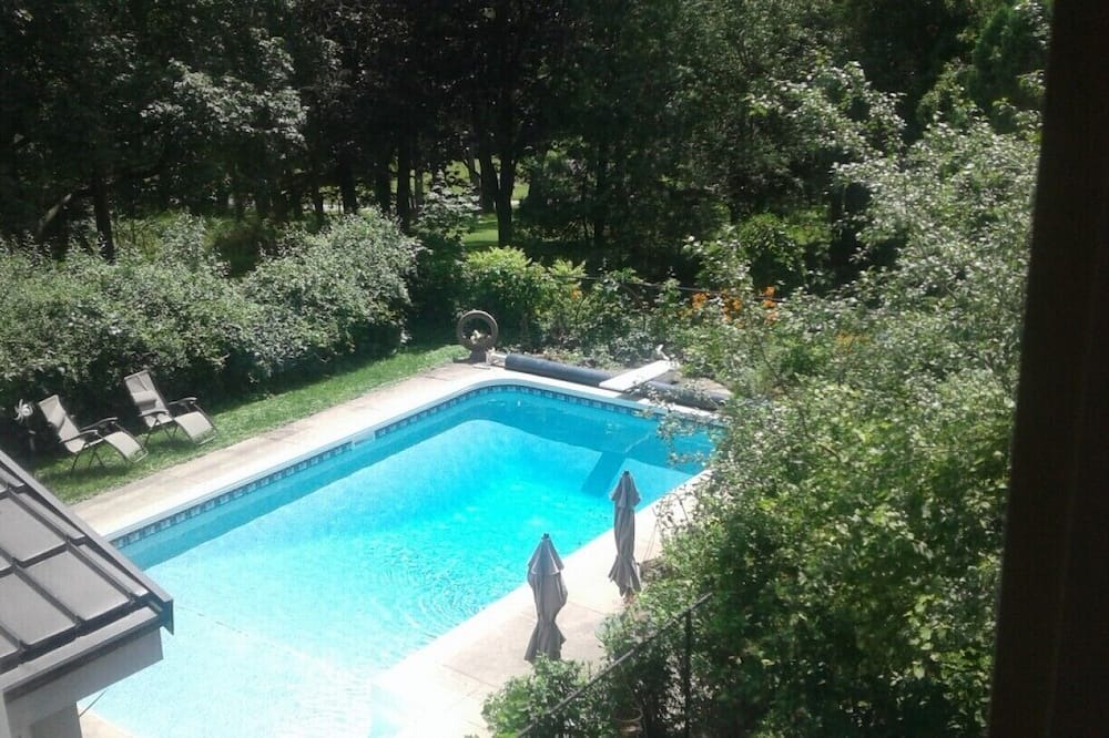Photo of Outdoor in Stratford