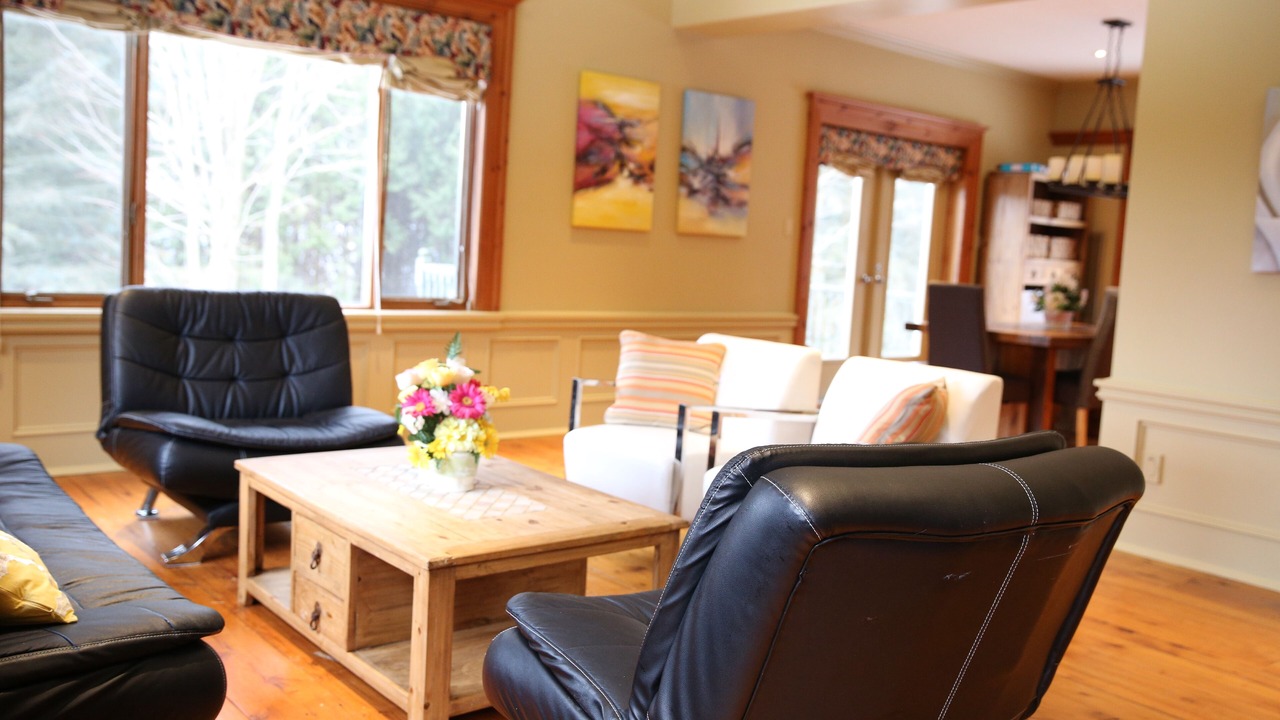 Photo of Livingroom in York Regional Municipality