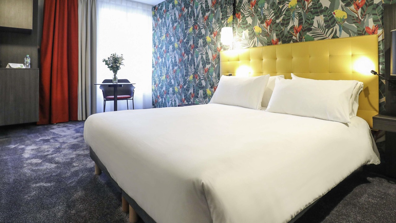 Photo of Bedroom in Puteaux