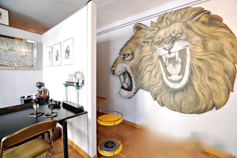 Photo of Bedroom in Pigalle