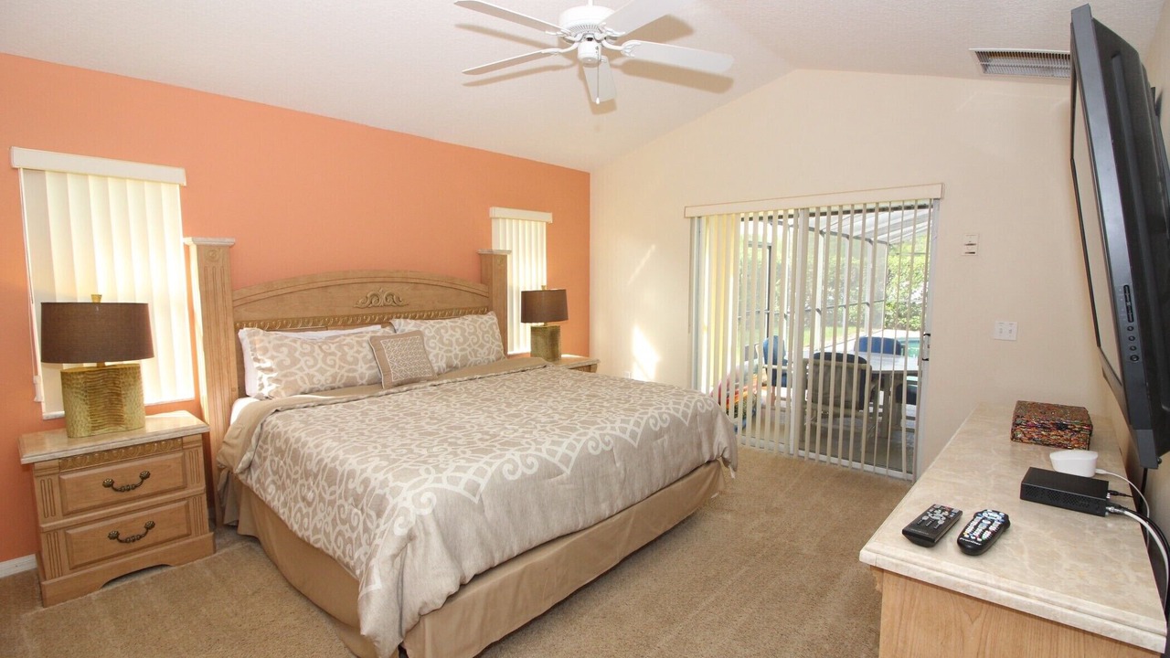 Photo of Bedroom in Tuscan Ridge