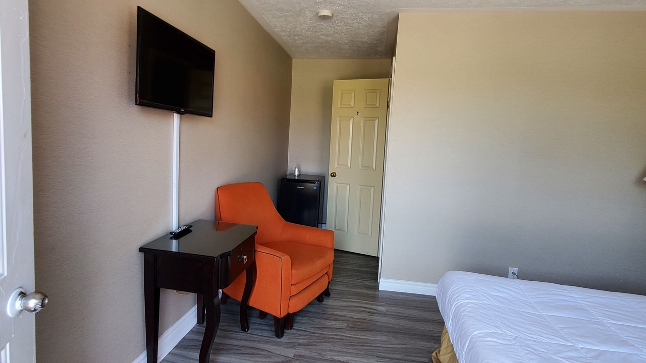 Photo of Bedroom in Wiarton