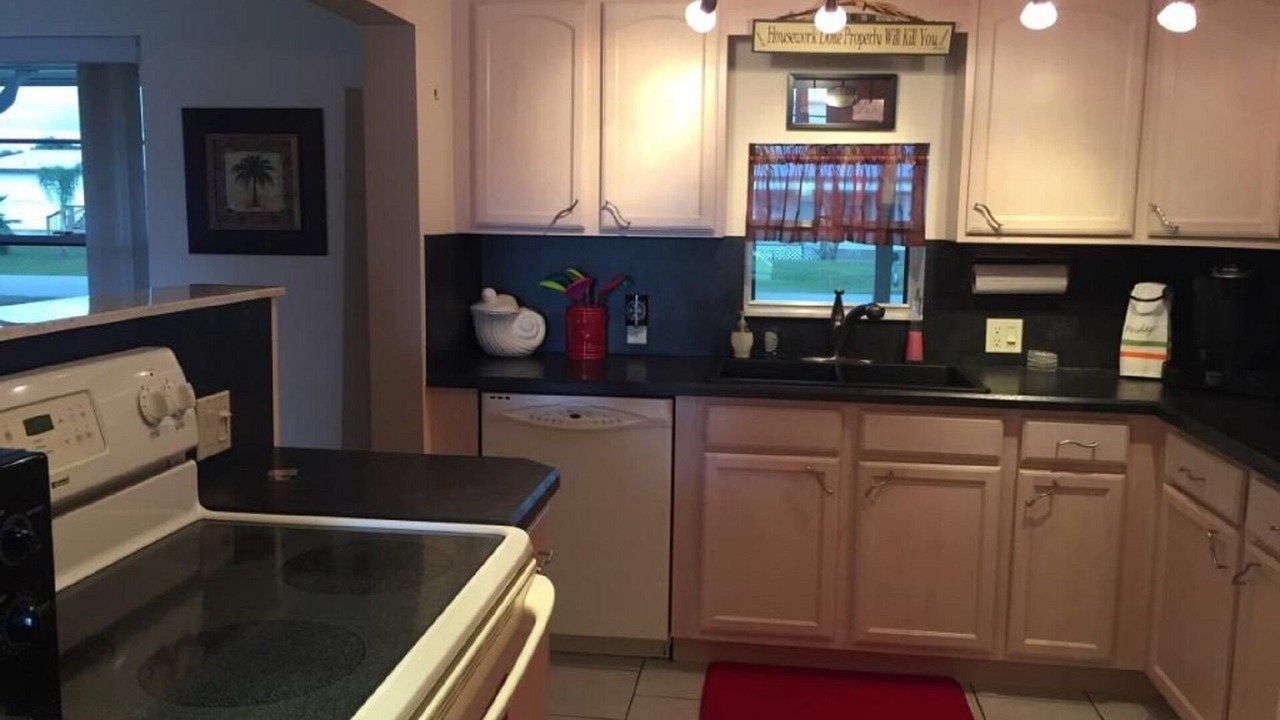 Photo of Kitchen in Taylor Creek