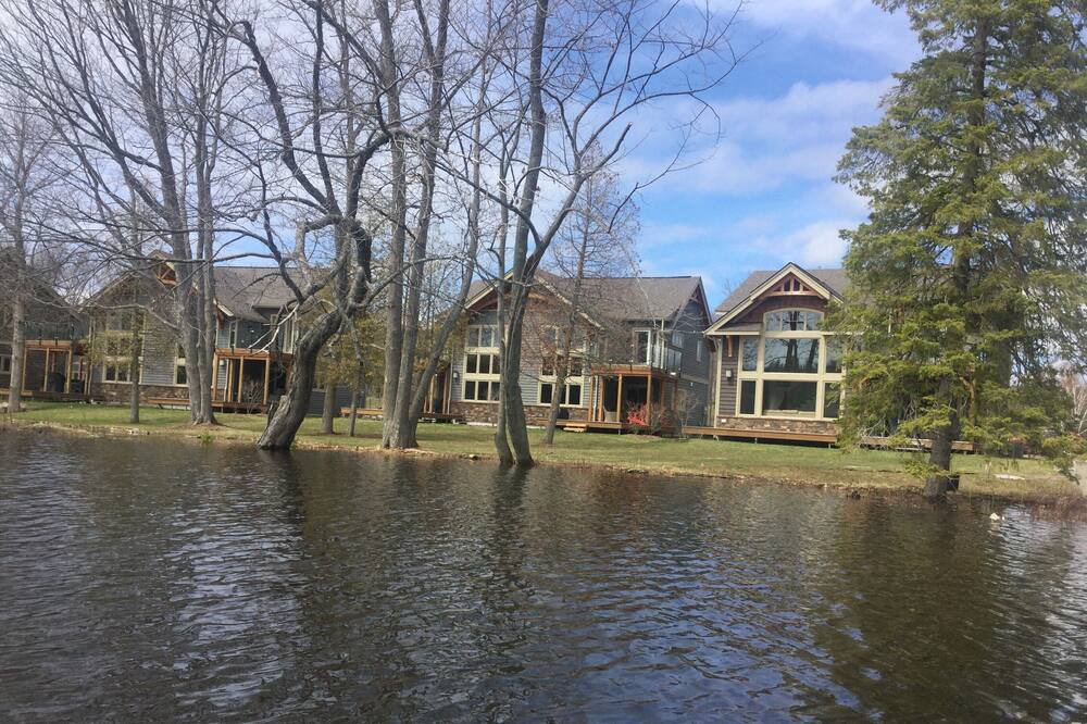 Photo of Others in Muskoka Lakes