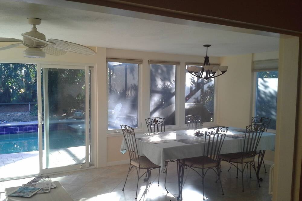 Photo of Kitchen in Harbor Bluffs