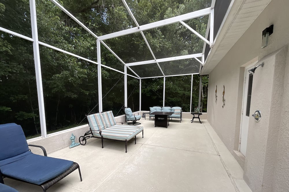 Photo of Outdoor in Ridgewood Lakes