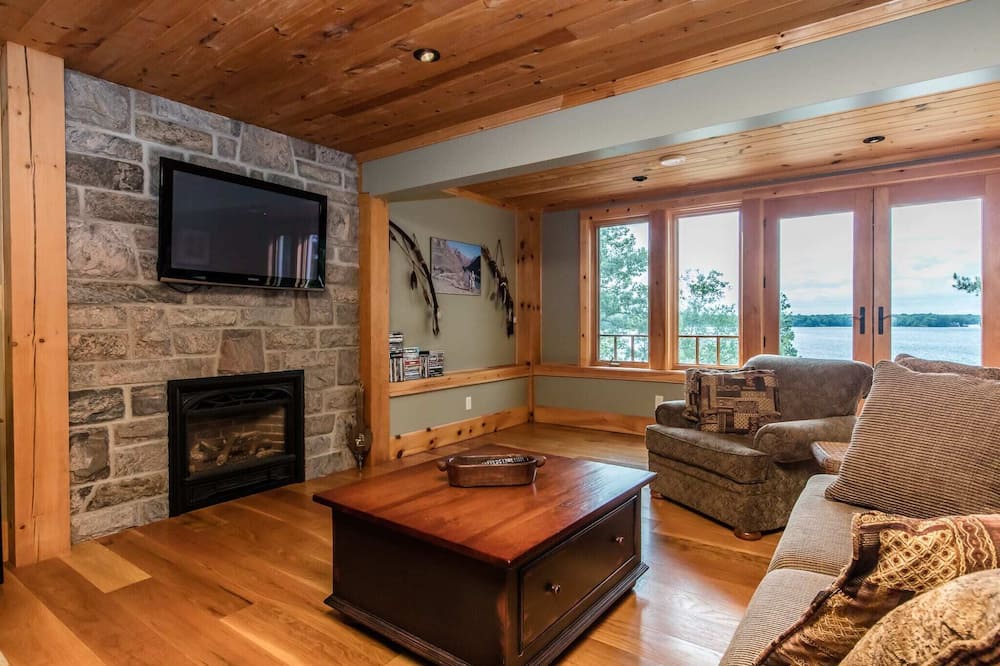 Photo of Livingroom in Bala