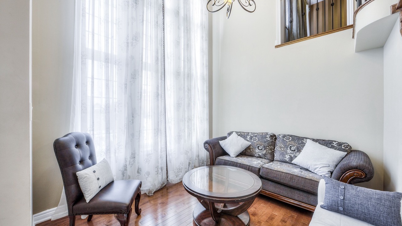 Photo of Livingroom in Brampton